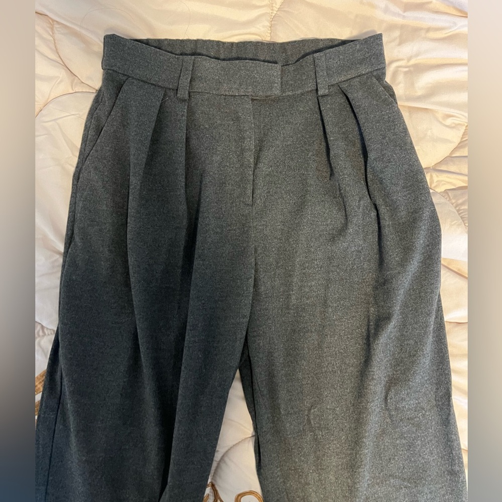H&M high waisted gray dress pants size 8